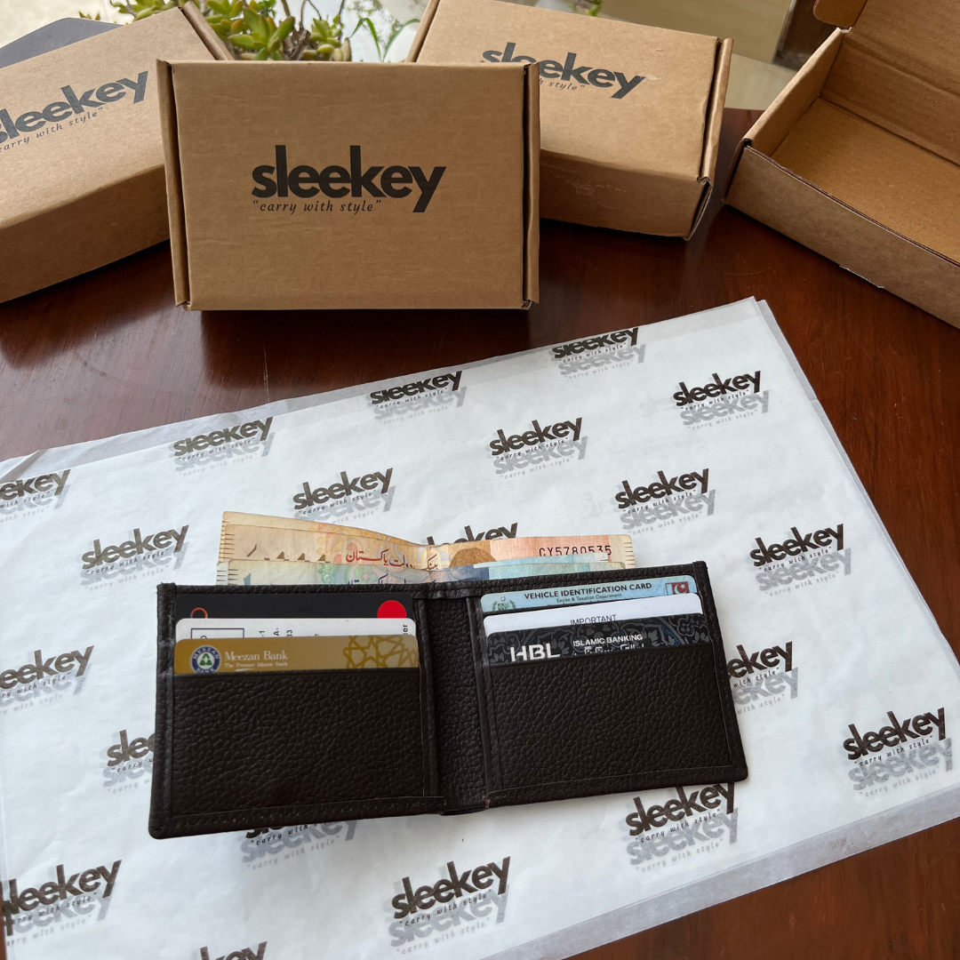 Sleekey FoldOne - Chestnut Pebbled Leather